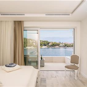 Luxury 6 Bedroom Brac Island Beach Front Villa With Heated Infinity Pool and lift near Sumartin sleeps 12